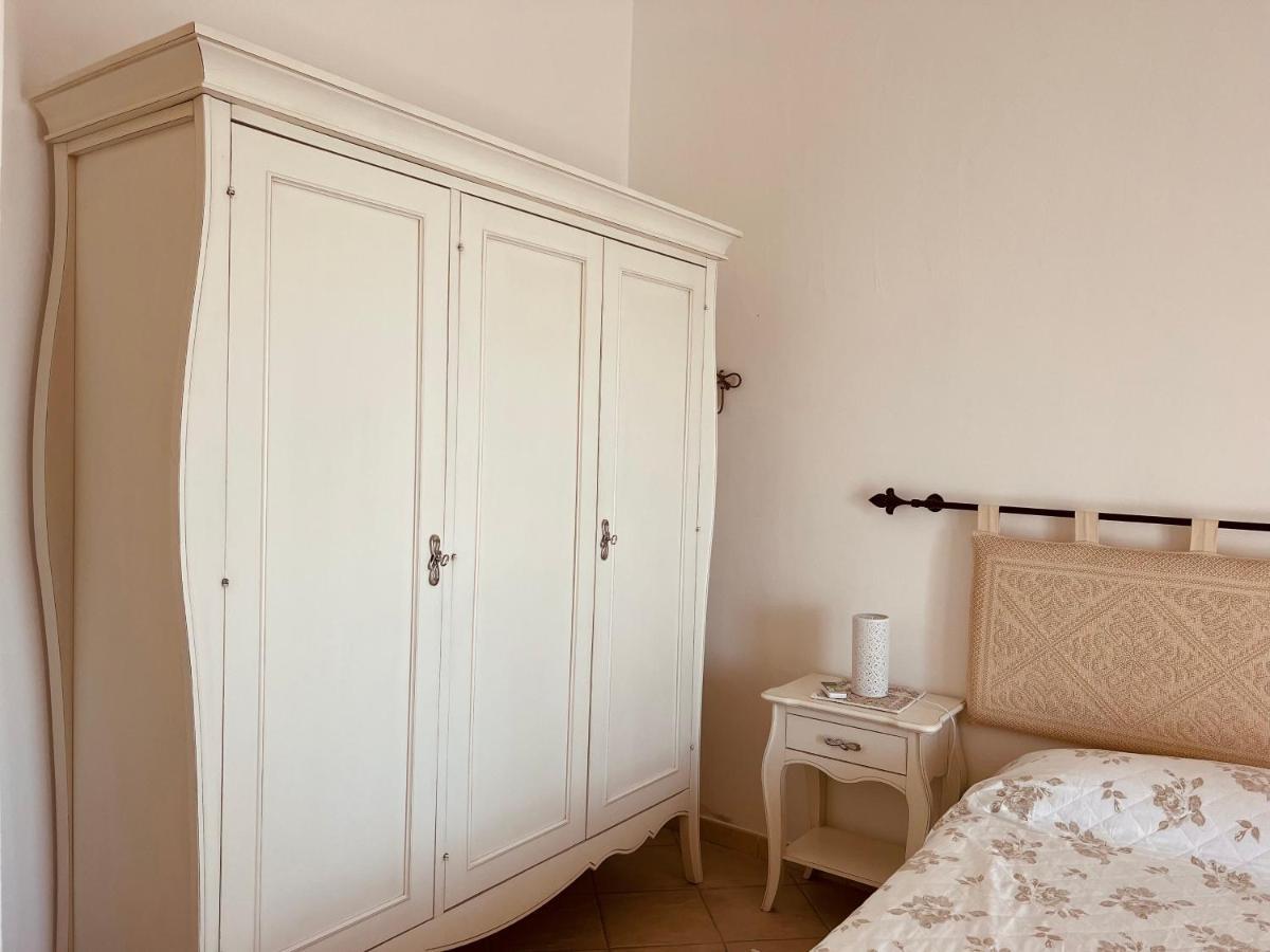 Villa A Golfo Aranci Con Vista Su Tavolara Marinella  Kültér fotó